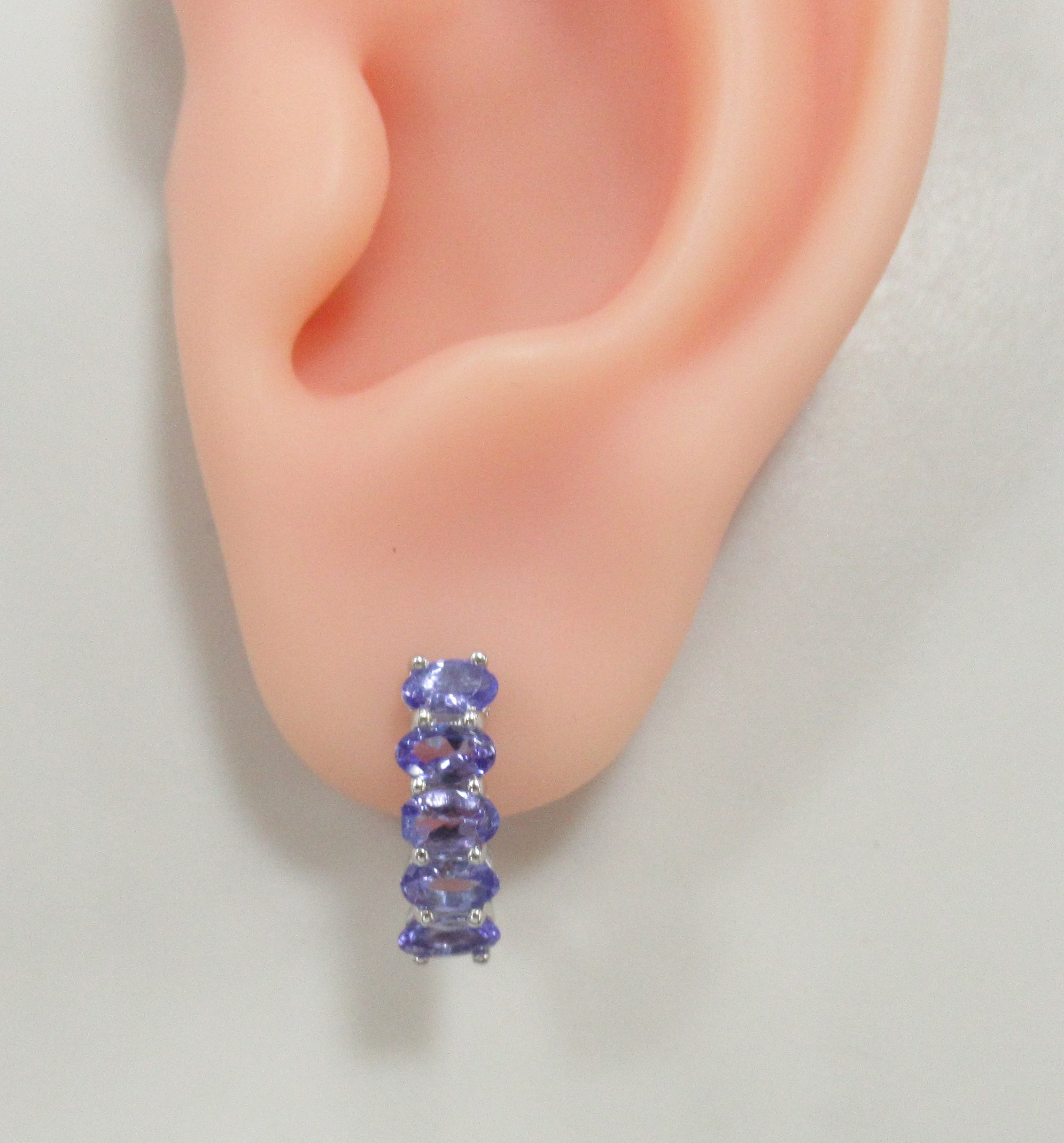 Серебряные серьги с танзанитами